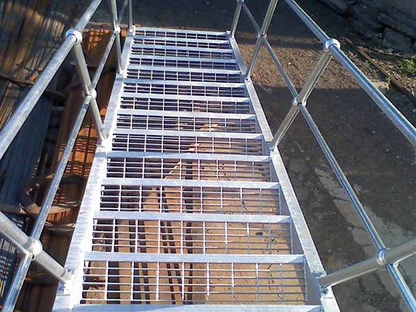 樓梯踏步板圖片1